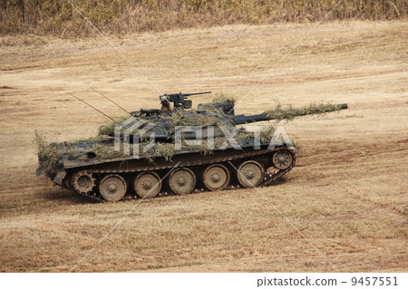 Drop training (74 type tank) 9457551