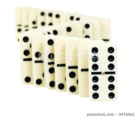 zigzag from dominoes 9458662