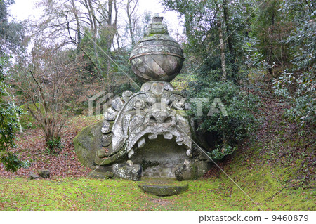 Bomarzzo monster park Proteus Graucos 9460879