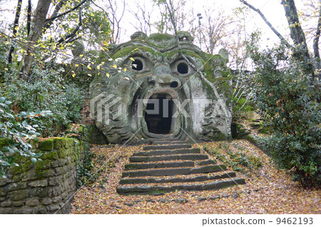 Bomarzzo monster park auger 9462193