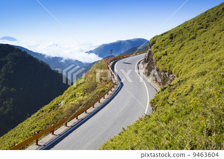 curved Road in the mountain curved Road in the mountain 9463604