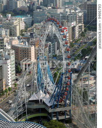 Ferris wheel and coaster 9466793