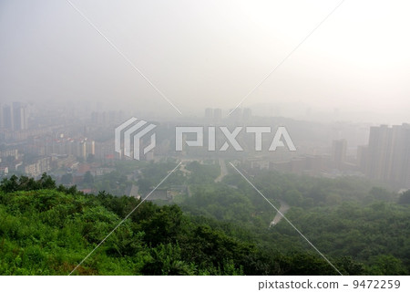 丹東市定居煙霧(中國) 丹東市定居煙霧(中國) 9472259