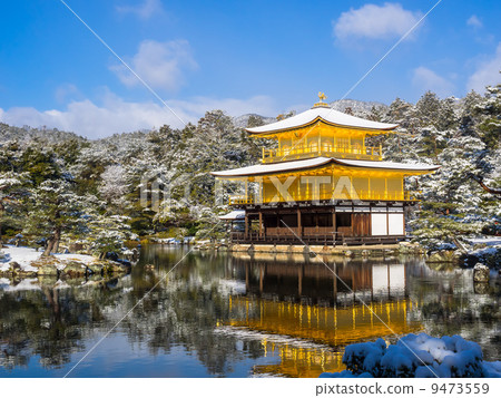 雪中的金閣寺 9473559