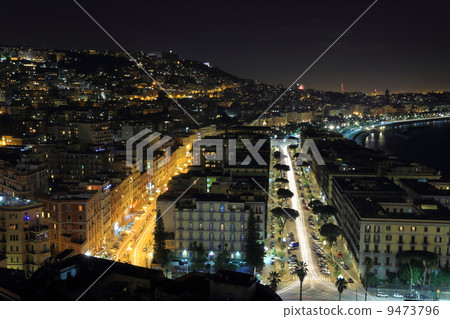 那不勒斯的夜景 9473796