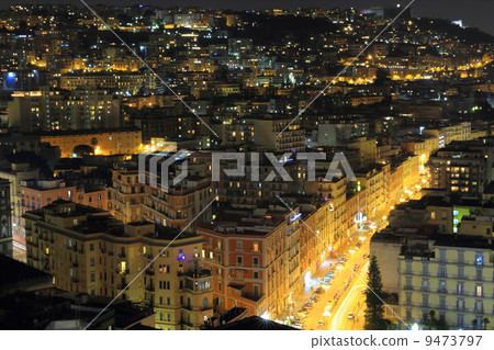 那不勒斯的夜景 9473797