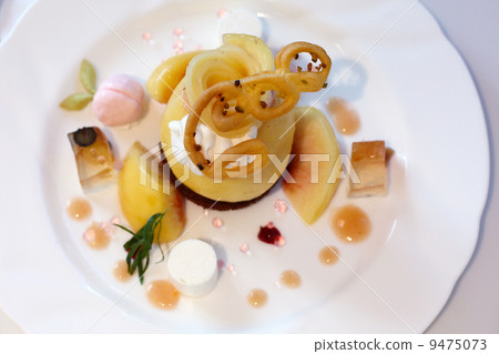 Peach's dessert plate (2/2) 9475073