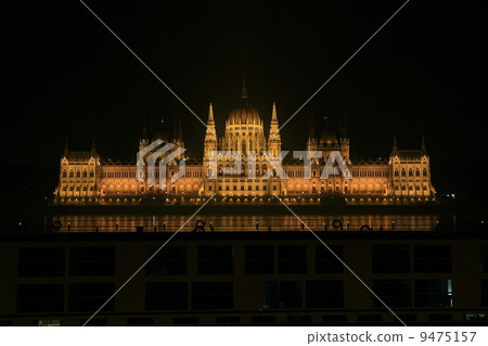 Houses of Parliament  9475157