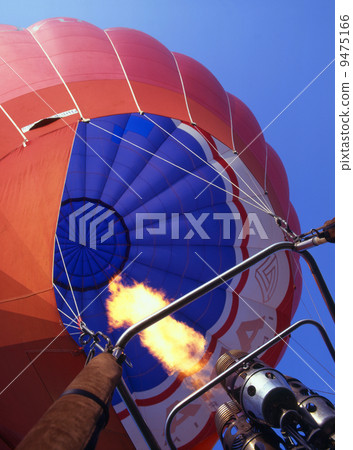 hot air balloon  9475166