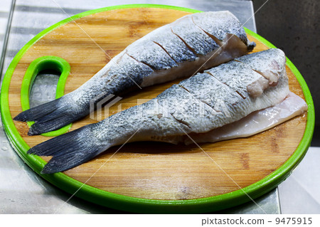 Fish Fish 9475915