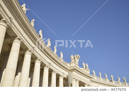 Statue of the saint (Piazza San Pietro) Statue of the saint (Piazza San Pietro) 9477070