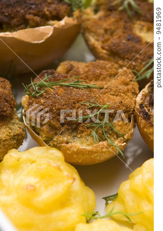 Backed eggs stuffed 9481969