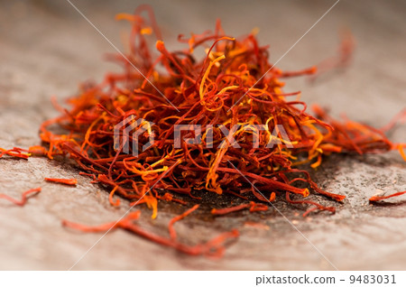 safran. herbs and spices 9483031