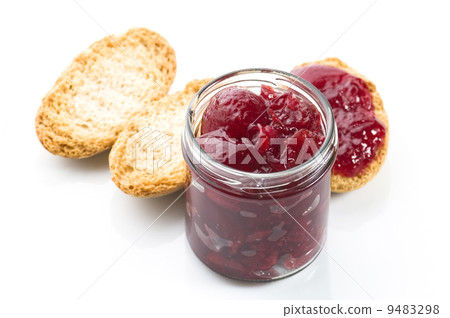 Breakfast of cherry jam on toast 9483298
