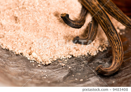 Vanilla With Bottle Of Essential Oil And Powder- Beauty Treatmen 9483408
