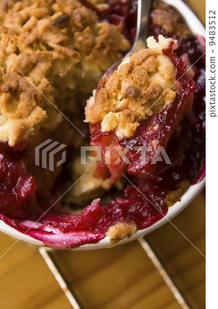 Plum tart 9483512