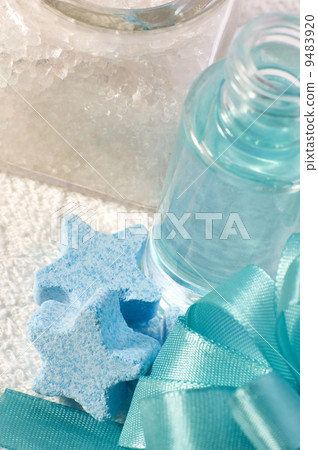 blue bath items 9483920