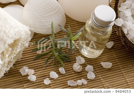 aromatherapy items 9484053