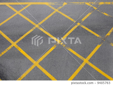 Road junction in city 9485763