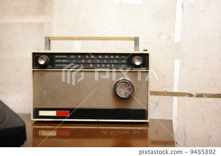 vintage radio 9485892