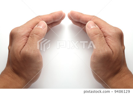 9486129