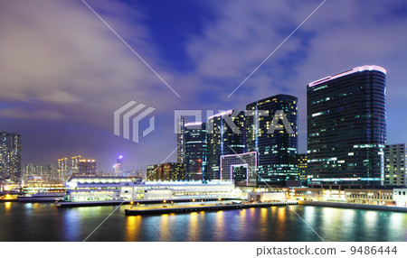Kowloon downtown at night 9486444