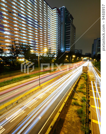 traffic in city at night 9488957