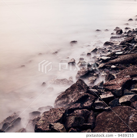 Sea coast wave and rock Sea coast wave and rock 9489153