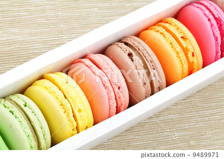 macaron in paper box macaron in paper box 9489971