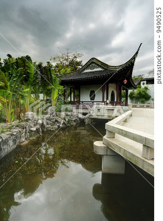 chinese garden 9490525