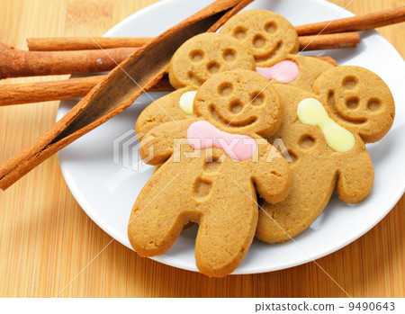 gingerbread men gingerbread men 9490643