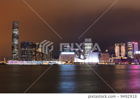 kowloon at night 9492918