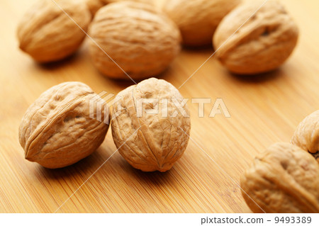 Walnut on table Walnut on table 9493389