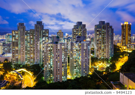 Hong Kong city at night 9494123