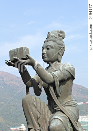 statue in chinese temple 9494177