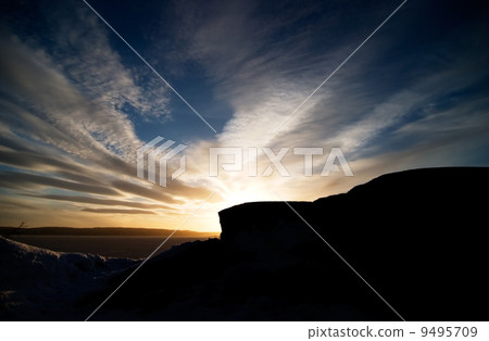 Rock and Ocean Sunset Rock and Ocean Sunset 9495709