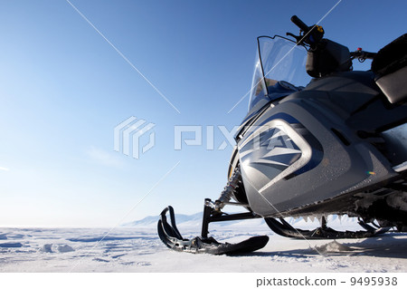 Snowmobile 9495938