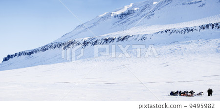 Snomobile Adventure 9495982