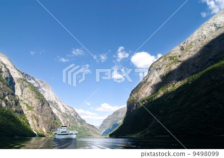 Sognefjord Norway 9498099