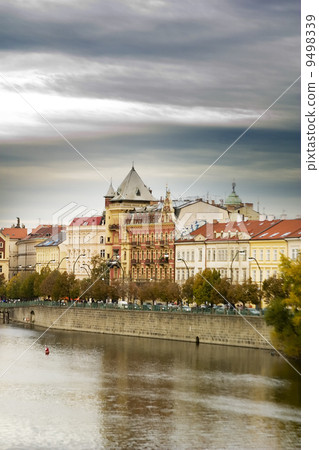 Prague Scenic 9498339