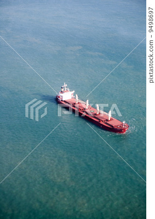 Ocean Liner Ocean Liner 9498697