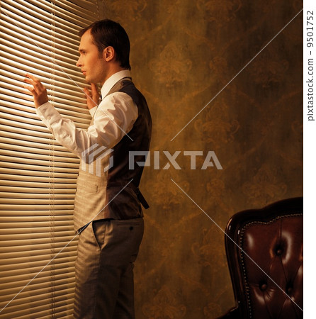 9501752