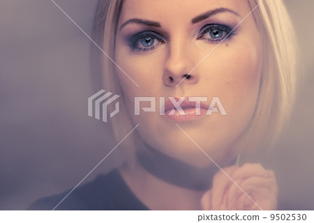 9502530
