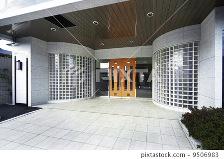 entrance entrance 9506983