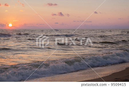sea at sunset 9509415