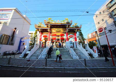 Yokohama Chinatown Kokin Temple (Kaneto Bijou) 9510657