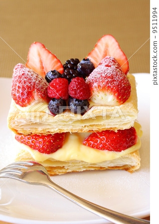三種漿果mille feuille 9511994