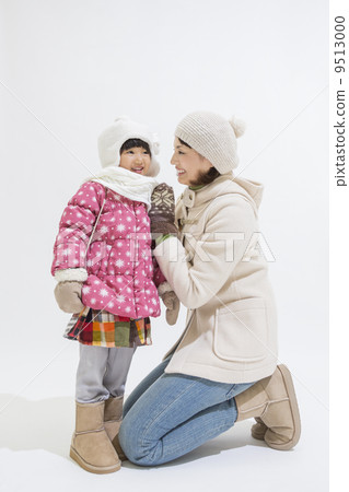 Parent and child of winter clothes Parent and child of winter clothes 9513000