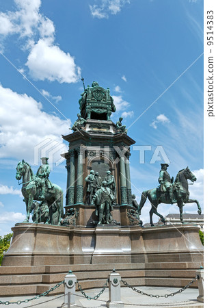 Maria Theresa Monument in Vienna, Austria. 9514383