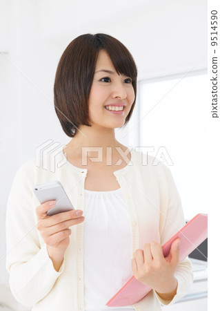 young woman      9514590